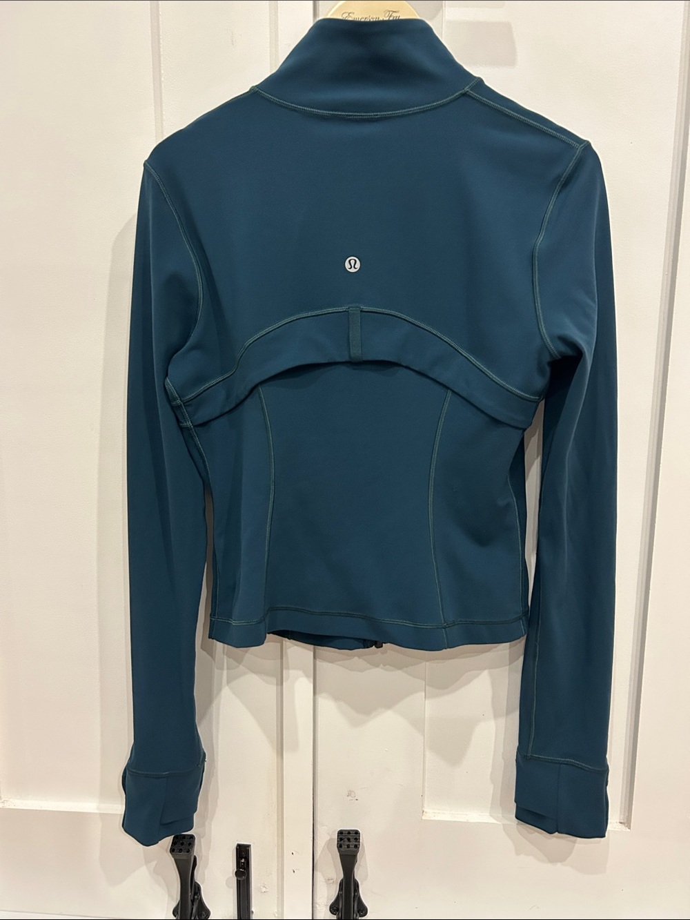 Lululemon Indochine cropped define Jacket 6 - Picture 3 of 3